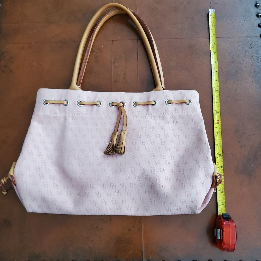 Handbag - Picture 2 of 4